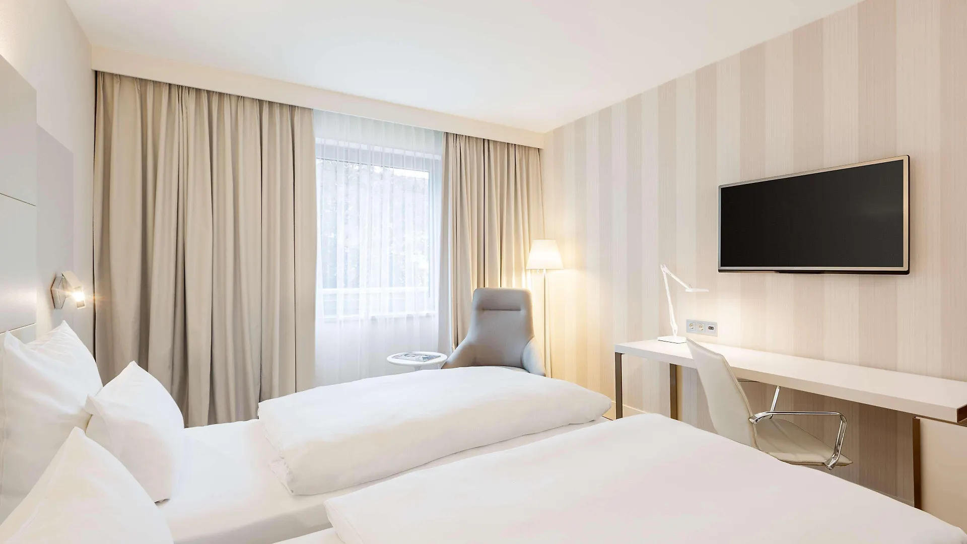 **** Hotel Nh Dusseldorf City Nord Germany