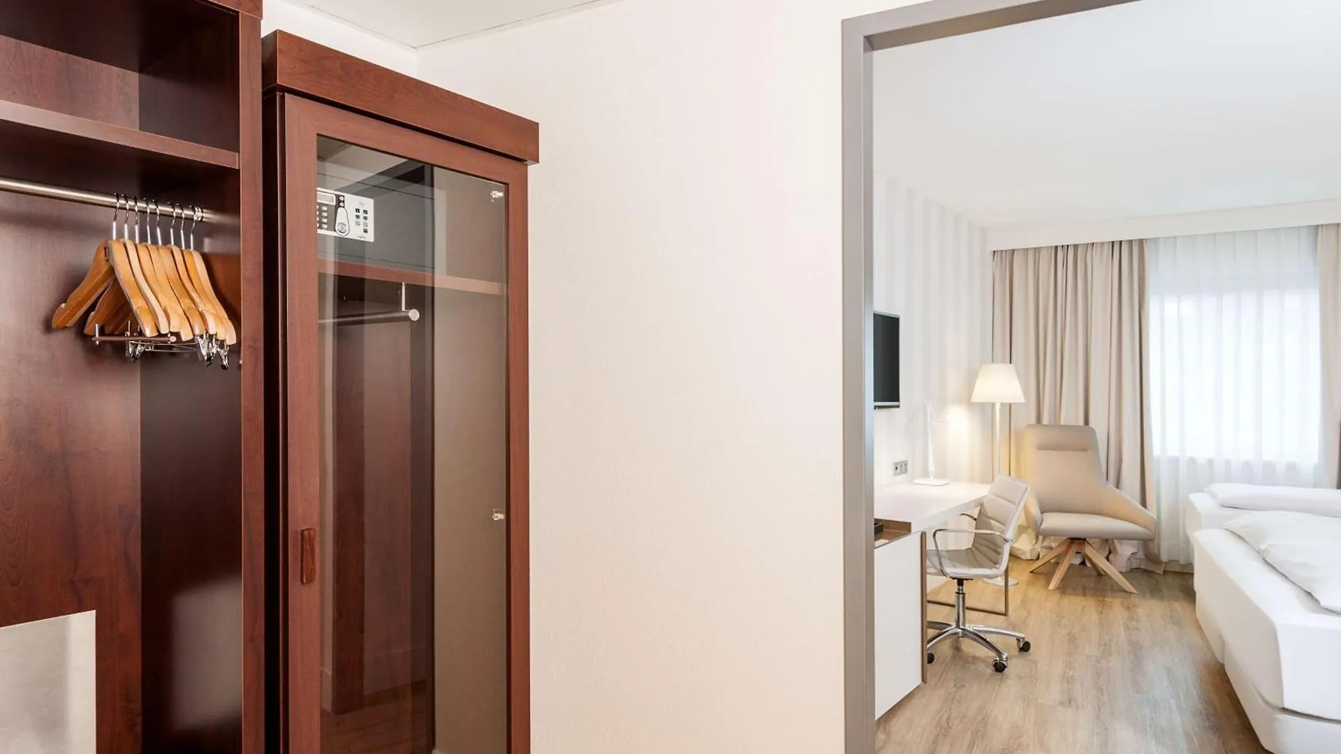 Nh Dusseldorf City Nord Hotel