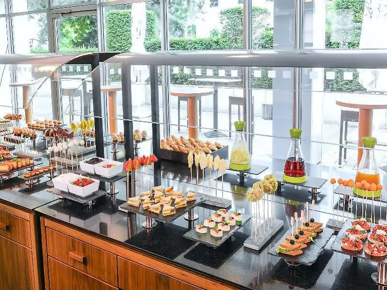Nh Dusseldorf City Nord Hotel